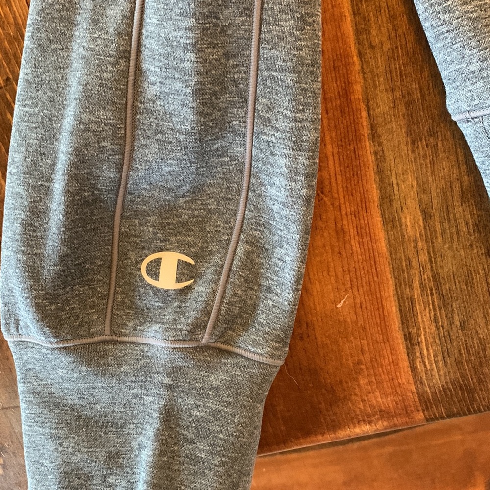 Champion hoodie - Picture 7 of 7
